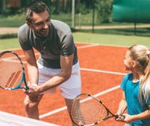 Занятия по большому  теннису для маленьких будующих чемпионов