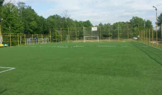 Фотография Футбольное поле в Ромашково