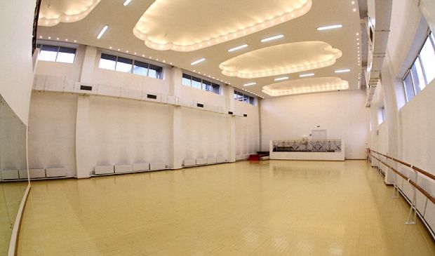 Фотография Хореографический зал ледового дворца «Локомотив» (254 кв.м.)