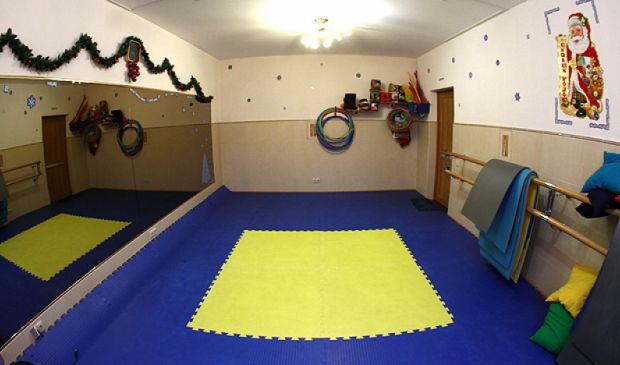 Фотография Универсальный зал для танцев и йоги клуба Зазеркалье (24 кв.м)