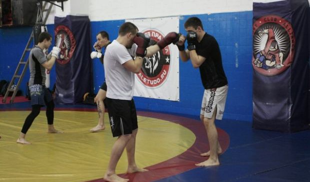 Фотография MMA в клубе боевого самбо и смешанных единоборств 