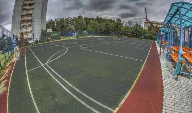 Фотография Футбольно-баскетбольная площадка на Чечулина