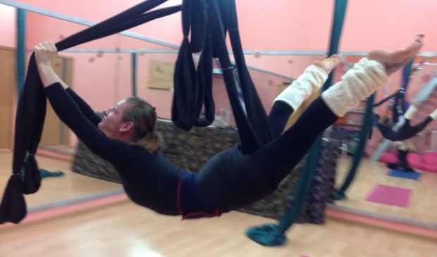 Фотография Воздушные полотна в студии воздушной гимнастики 