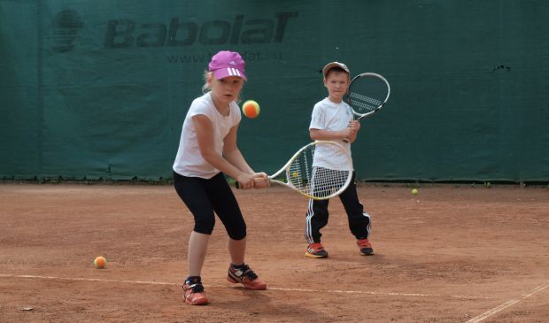 Фотография Теннисный клуб Вулкан крытый корт