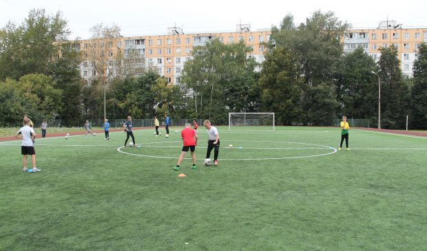Фотография Футбольное поле (Лицей №1515, корпус 2)