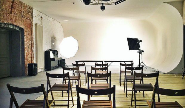 Фотография Танцевальный зал Studio 100 в LOFT ФАРФОР