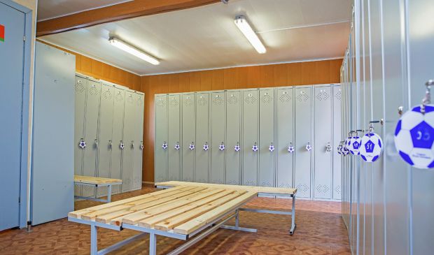 Фотография Стадион им. В.А. Мягкова (СпортВсегда ВДНХ): крытое мини-футбольное поле с искусственной травой