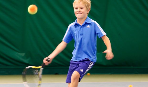 Фотография Теннис для детей (от 7 до 12 лет)