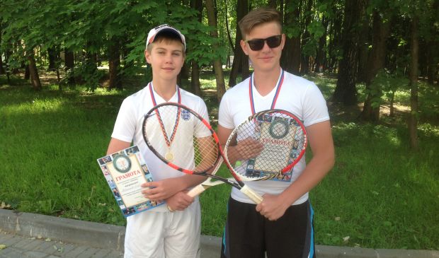 Фотография Теннис для детей( 12-16 лет)