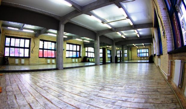 Фотография Зал для танцев №3 90 кв.м.	