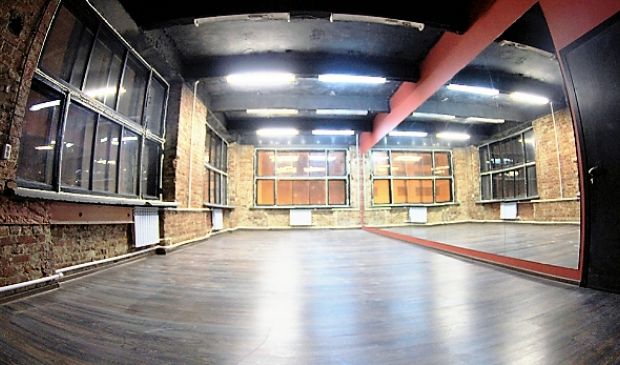 Фотография Зал для танцев №8 65 кв.м.	