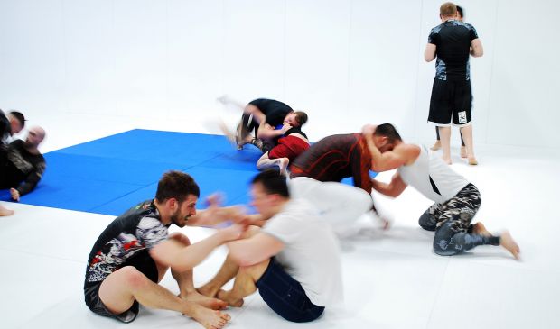 Фотография Кефир Гантели