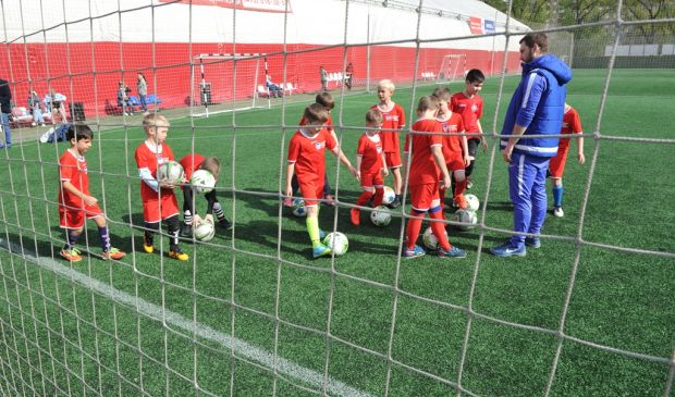 Фотография Стадион им. В.А. Мягкова (СпортВсегда ВДНХ): открытое поле для мини-футбола с искусственной травой