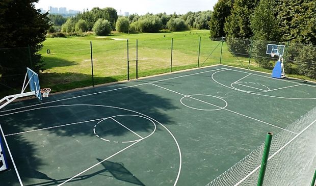 Фотография Открытая баскетбольная площадка