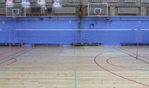 Фотография Площадка для бадминтона на деревянном паркете №9 в клубе Мастер+