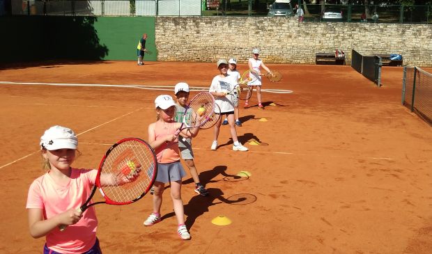 Фотография Секция тенниса для детей 4-12 лет