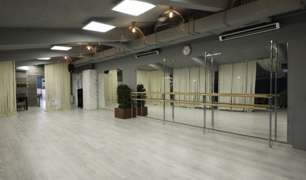 Фотография Танцевальный зал 65 кв.м. в центре 