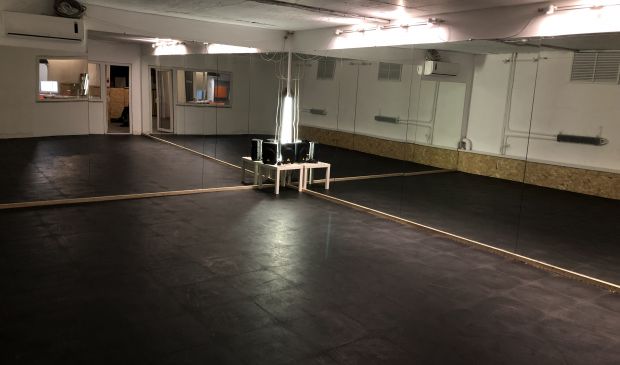 Фотография Средний зал для танцев 42 кв.м. в RaiSky