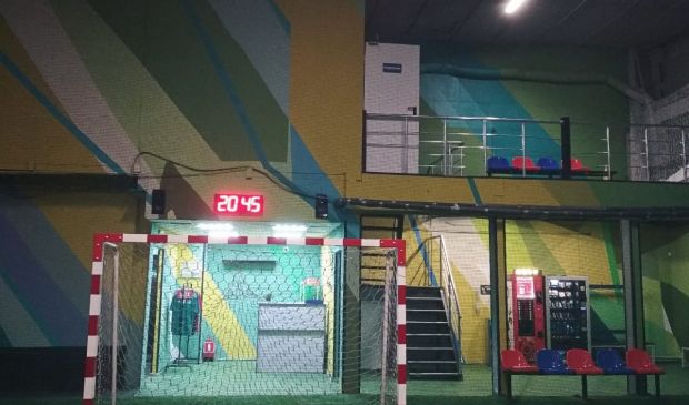 Фотография Футбольный манеж 