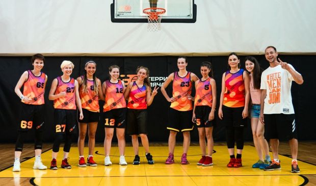 Фотография Групповые тренировки по баскетболу для женщин