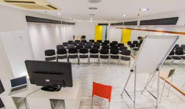 Фотография Зал 61 кв.м. для танцев и тренингов 