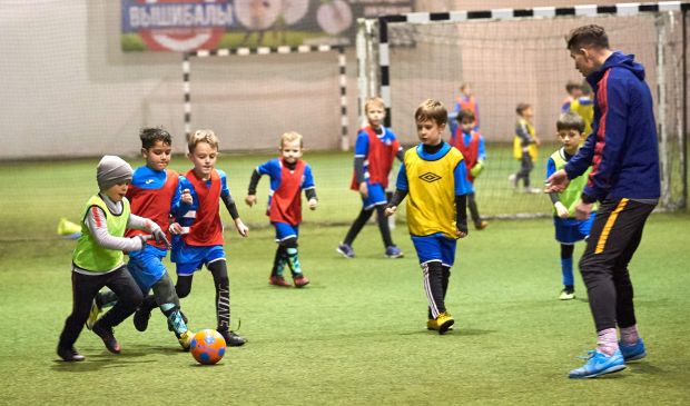 Фотография СпортВсегда ОСТРОВ: крытое футбольное поле с искусственной травой 