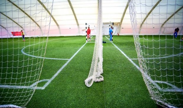 Фотография СпортВсегда ОСТРОВ: крытое футбольное поле с искусственной травой 