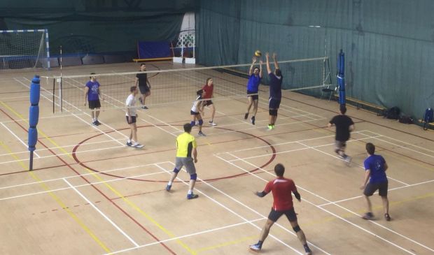 Фотография Зал Naten на Юго-западной (желтый)