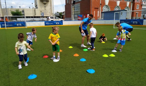 Фотография Футбольный патруль. Футбольная школа для детей 3-7 лет. 