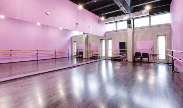 Фотография Gusyaka Club Тверская (Розовый зал - 60 кВ.м.)