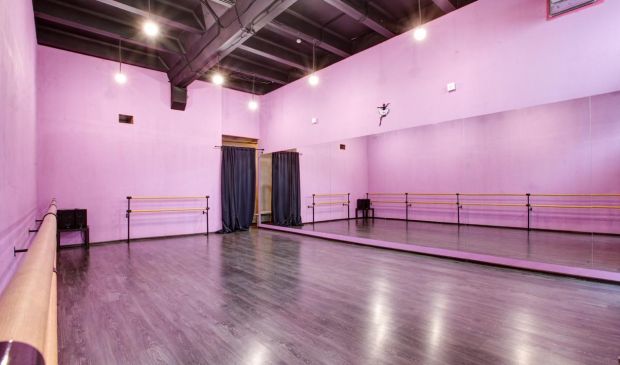 Фотография Gusyaka Club Тверская (Розовый зал - 60 кВ.м.)