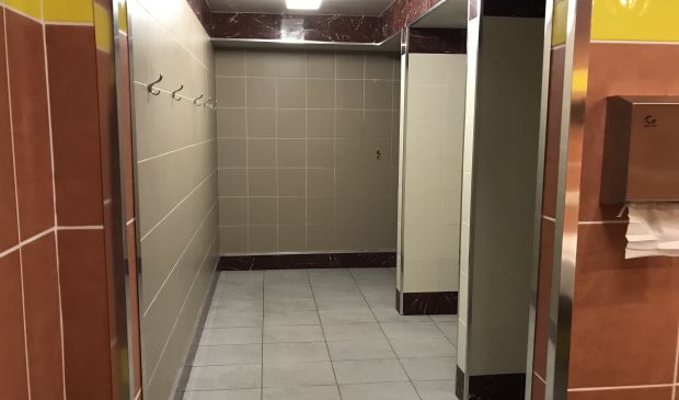 Фотография Футбольный манеж 30х17 м в клубе ORANGE Fitness 