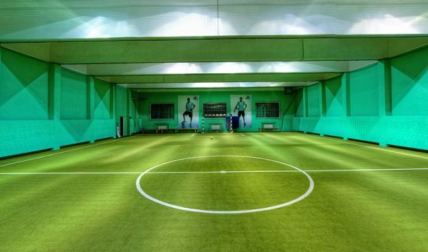 Фотография Футбольный манеж 30х17 м в клубе ORANGE Fitness 