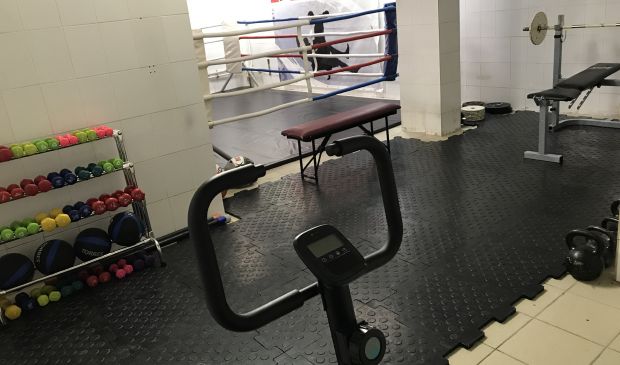 Фотография Зал единоборств с татами и мешками 80м2