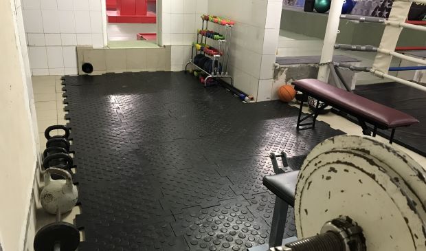 Фотография Зал единоборств с татами и мешками 80м2