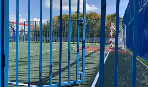 Фотография Футбольно-баскетбольная площадка на Варшавском шоссе