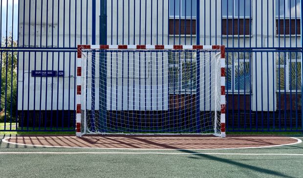 Фотография Футбольно-баскетбольная площадка на Варшавском шоссе