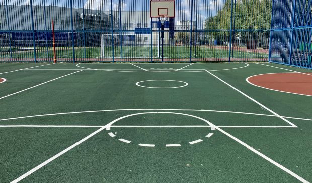 Фотография Футбольно-баскетбольная площадка на Варшавском шоссе