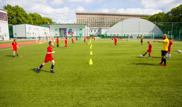 Фотография Подготовка футболистов от 3-х лет в Школе Мяча в Марьино