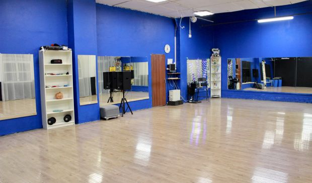 Фотография Синий зал 84 кв.м. в Alpha Dance School