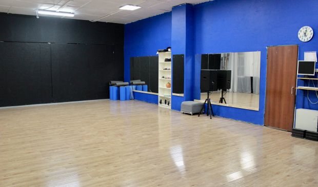 Фотография Синий зал 84 кв.м. в Alpha Dance School