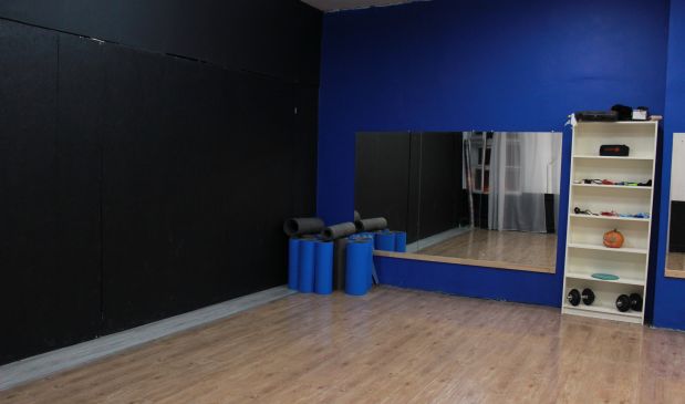 Фотография Синий зал 84 кв.м. в Alpha Dance School