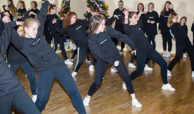 Фотография Hip-hop  на английском языке для детей 4-6 лет https://youtu.be/De3EgxF-b28