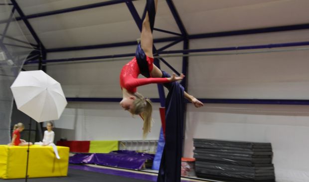 Фотография ВОЗДУШНАЯ ГИМНАСТИКА