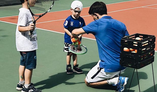 Фотография Теннис для начинающих.  Дети от 7-ми до 9-ти лет.