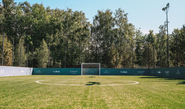 Фотография Футбольное поле 40х20 в Сколково 