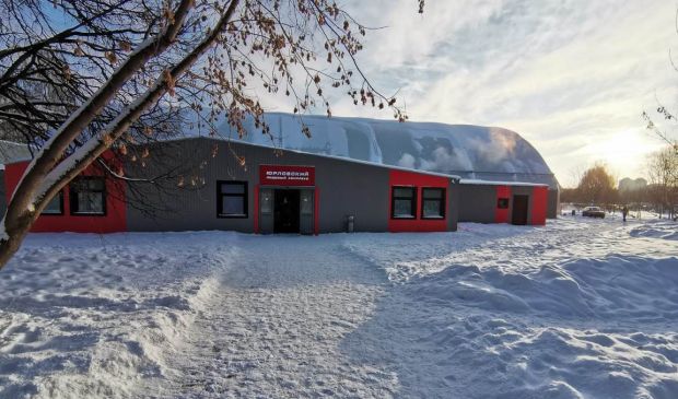 Фотография Ледовая арена Юрловский