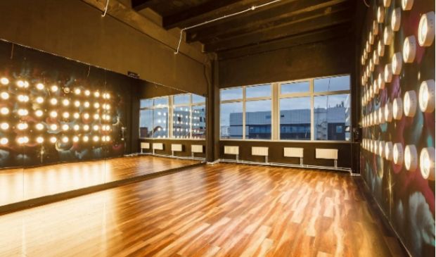 Фотография Зал №15 70 кв.м. Gold & Dancе BLACKOUT