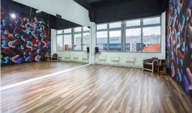 Фотография Зал №16 50 кв.м. Gold & Dancе BLACKOUT