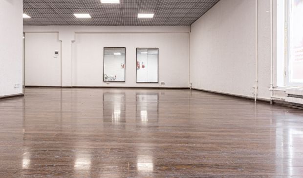 Фотография Белый зал для танцев Альфа-пластик